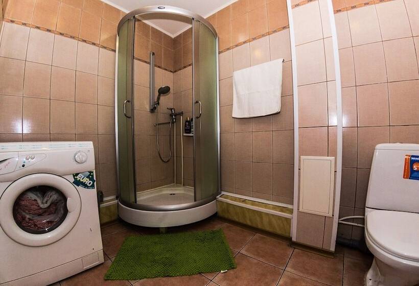 Кровать в Общей Комнате, Hostel My World