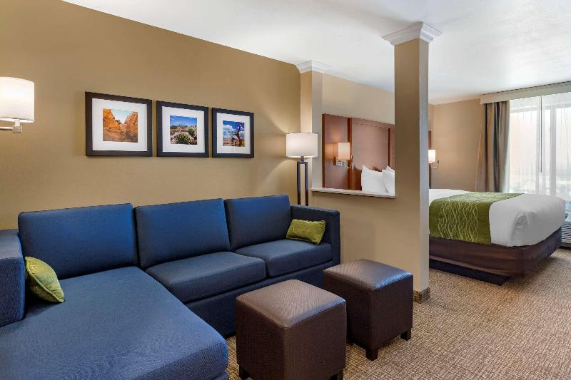 Номер Стандарт Адаптированный для Инвалидов, Holiday Inn Express   Lockport, An Ihg