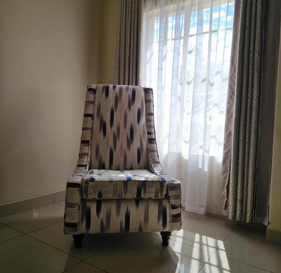Апартаменты 1 Спальня, Booth Suite Hotel Mafikeng