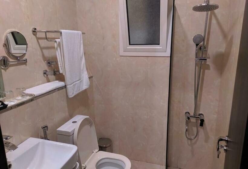 اتاق لوکس, La Perla