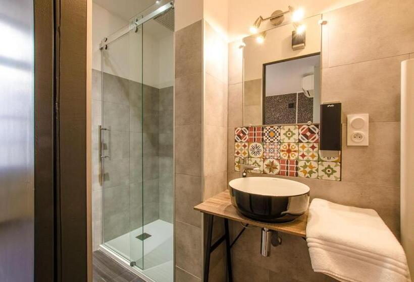 Номер Deluxe, L'atypic Hôtel Restaurant