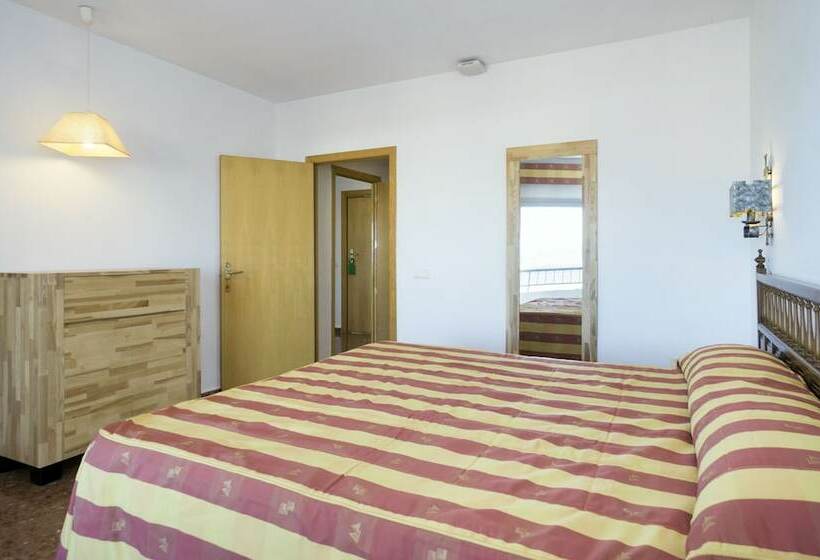 Apartamento 1 Quarto Vista Mar Lateral, Apartamentos Bajondillo
