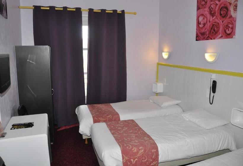 Номер Стандарт Трехместный, Citotel Hôtel Cesar
