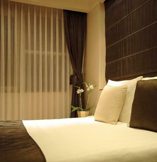 Номер Executive, Park Plaza Victoria London