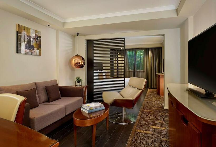 Номер Executive, Park Plaza Victoria London