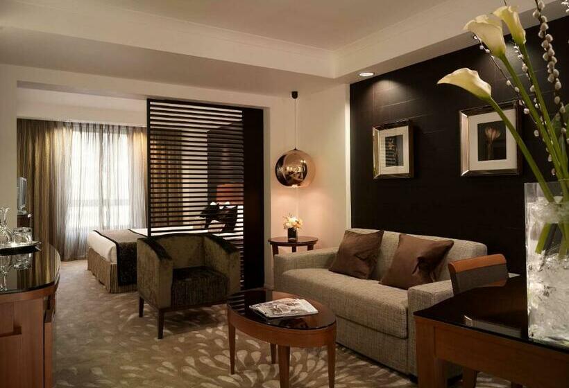 Студио Executive, Park Plaza Victoria London