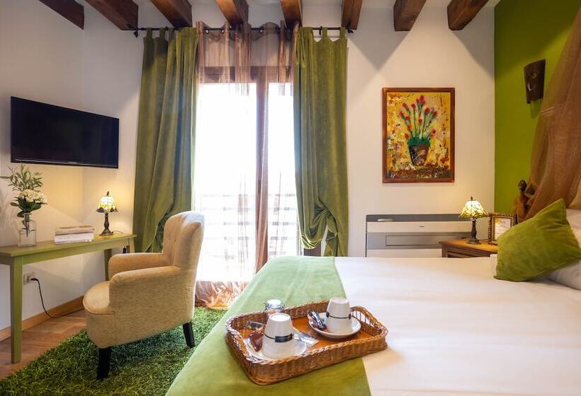Номер Стандарт, Posada De Eufrasio