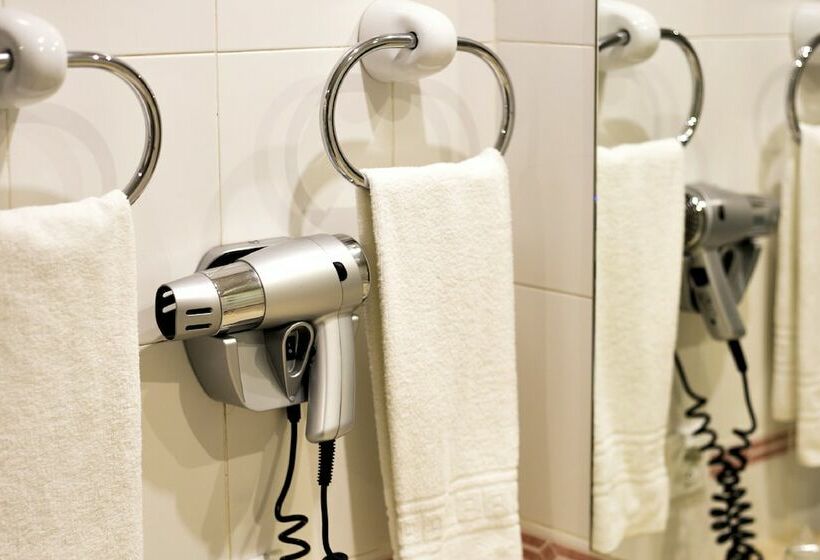 اتاق پرمیوم با چشم‌انداز دریا, Tryp by Wyndham Lisboa Caparica Mar