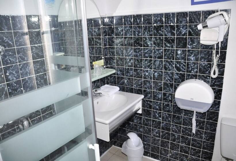 Номер Стандарт, Citotel Hôtel Cesar