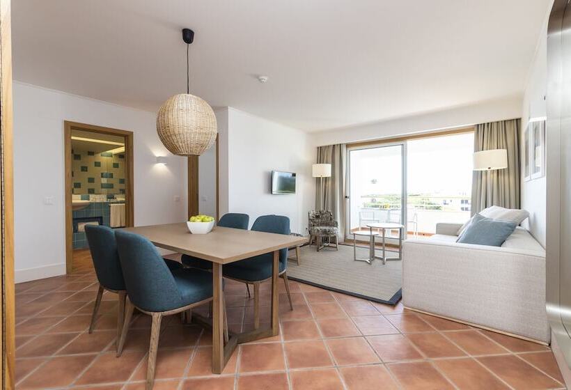 Апартаменты 1 Спальня Вид на Бассейн, The Patio Suite