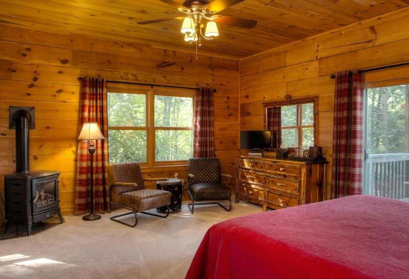 キングサイズベッドのスタンダードルーム, Lazy Bear Lodge