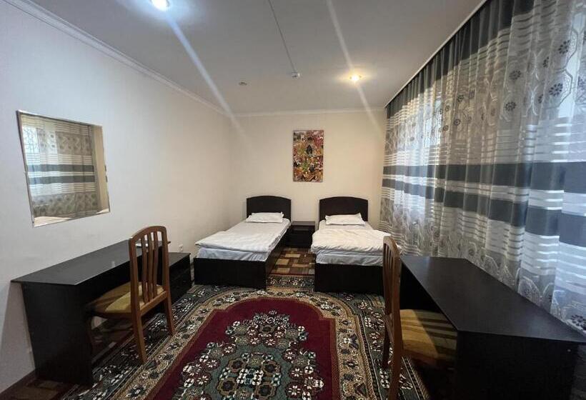 اتاق استاندارد چهار تخته, Koonjak