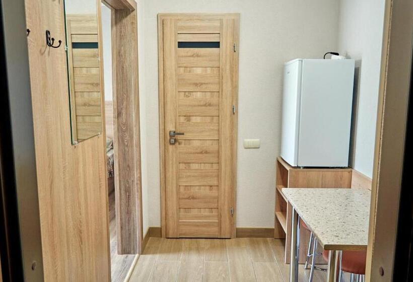 חדר סטנדרט לשלושה, каприз
