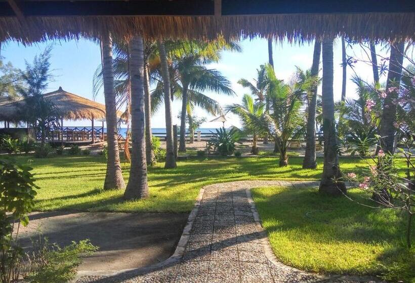 バンガローの２ベッドスタンダードルーム, Amrita Maumere Resort