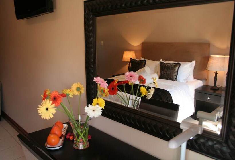 Люкс, Meloding Guest House