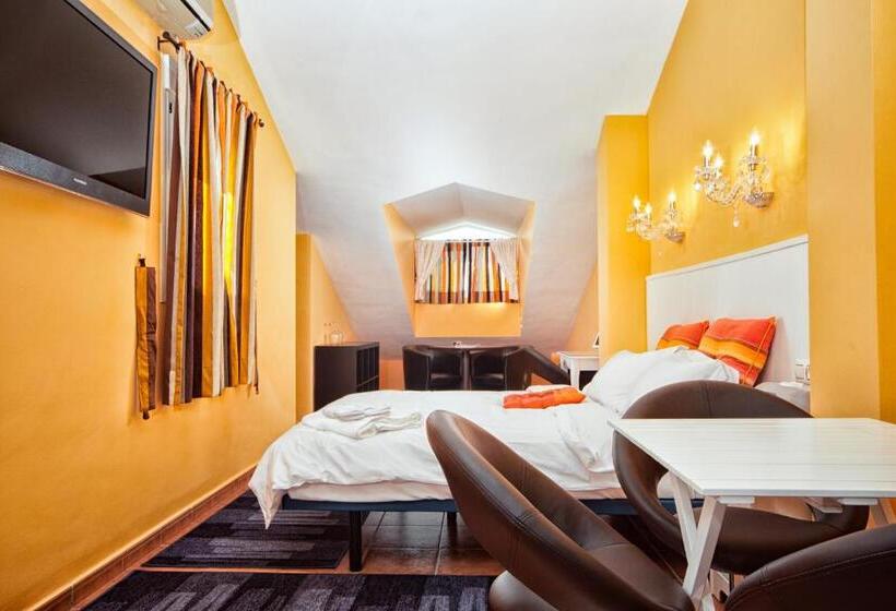 Семейный Номер Вид на Море, Boutique Hotel Pueblo