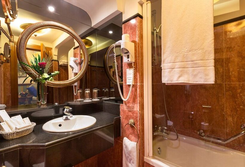 Номер Executive, Avenue Louise Brussels Trademark Collection By Wyndham