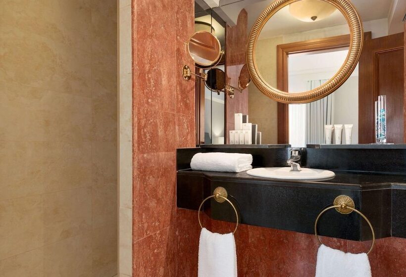 Номер Стандарт, Avenue Louise Brussels Trademark Collection By Wyndham