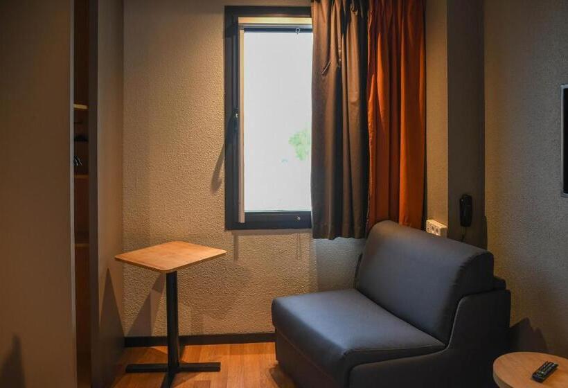 Номер Стандарт, Ibis Valladolid