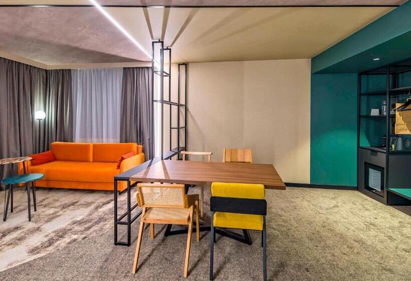 Люкс, Novotel Krakow Centrum