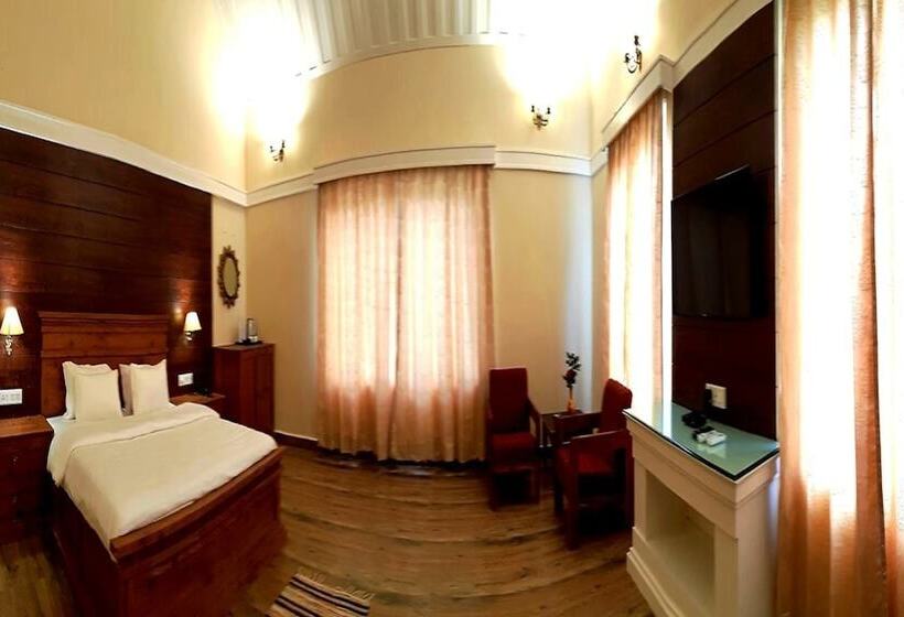Люкс, Greendale Resort