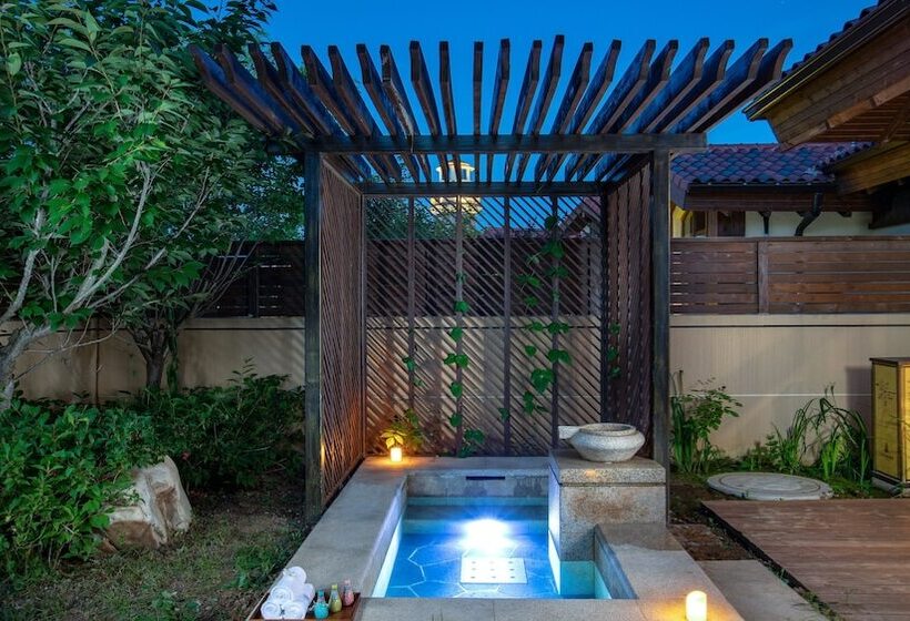 جناح, Holiday Inn Dalian Hot Spring, An Ihg