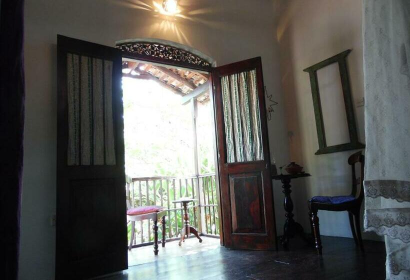 Quarto Deluxe com Sacada, The Dream House