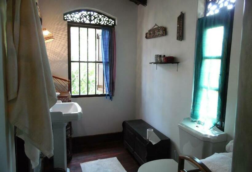 Quarto Deluxe com Sacada, The Dream House