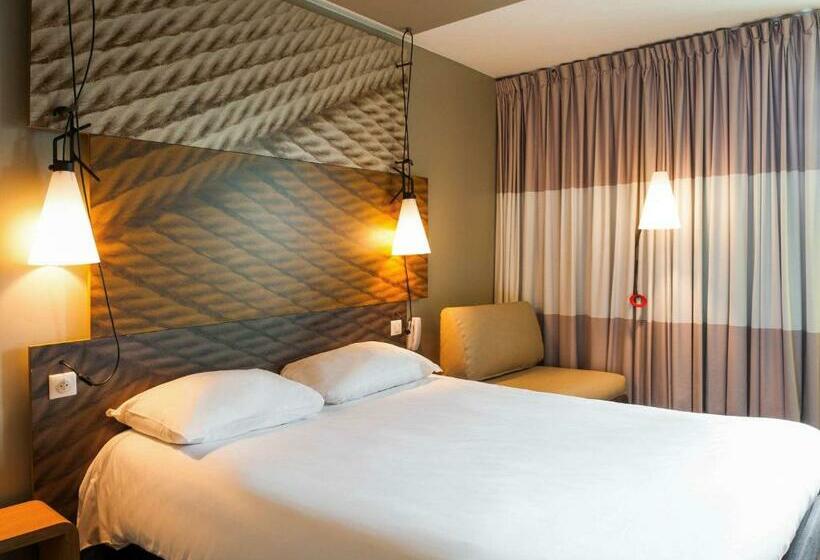 Номер Стандарт Двуспальная Кровать, Ibis Paris La Defense Courbevoie