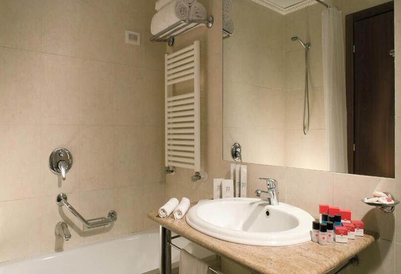 اتاق کلاسیک, Ramada By Wyndham Naples