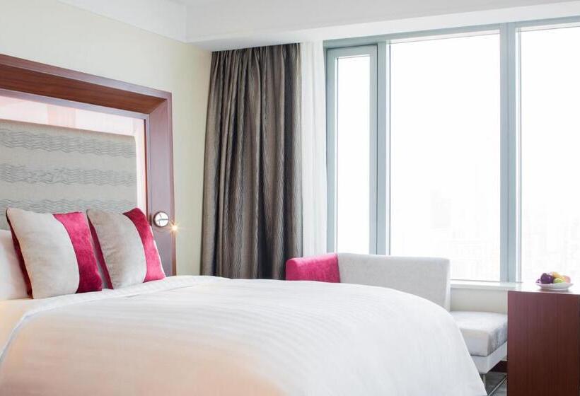 스탠다드 룸, Novotel Atlantis Shanghai   Breakfast In The Clouds With River View In The Revolving Restaurant