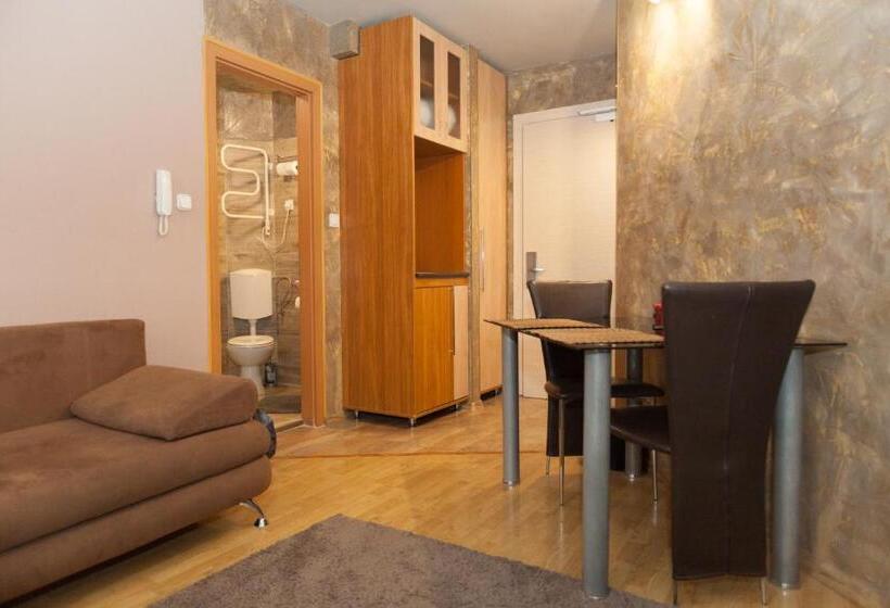 デラックススタジオ, Anva House