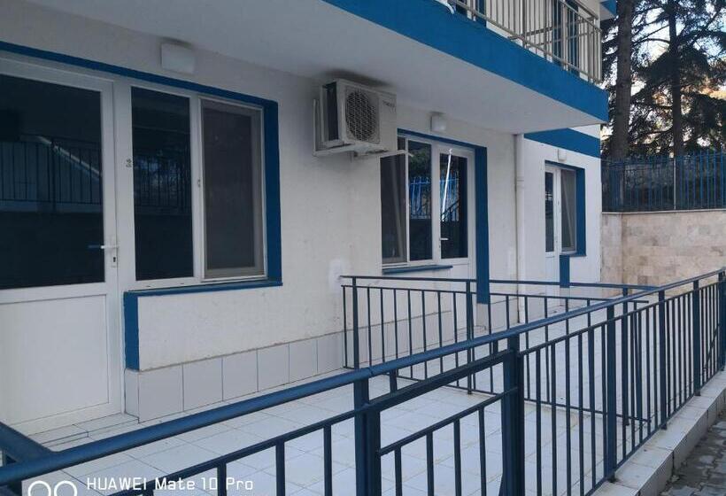 Апартаменты 1 Спальня Нижний Этаж, Blue Bay Palace Apart Complex