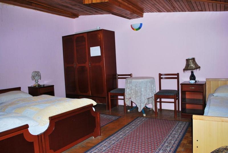 اتاق استاندارد سه نفره, Guest House Gaja