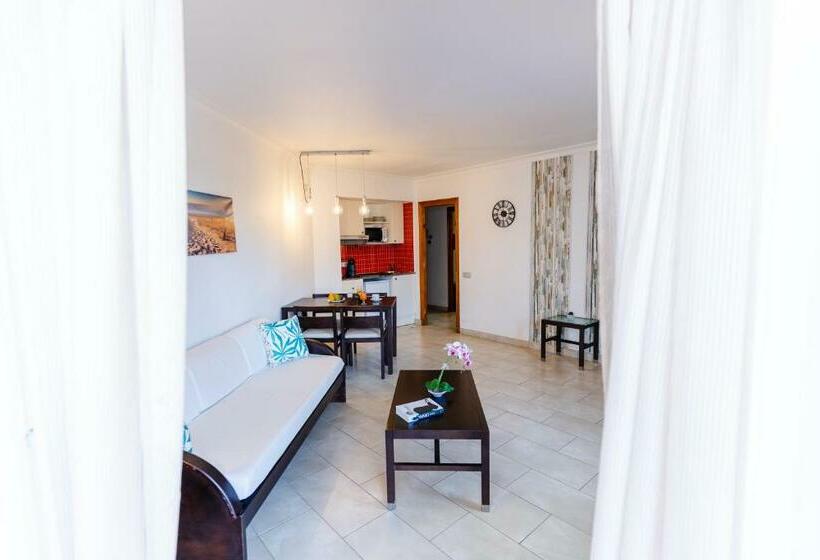 Апартаменты 1 Спальня, Apartamentos Royal Life
