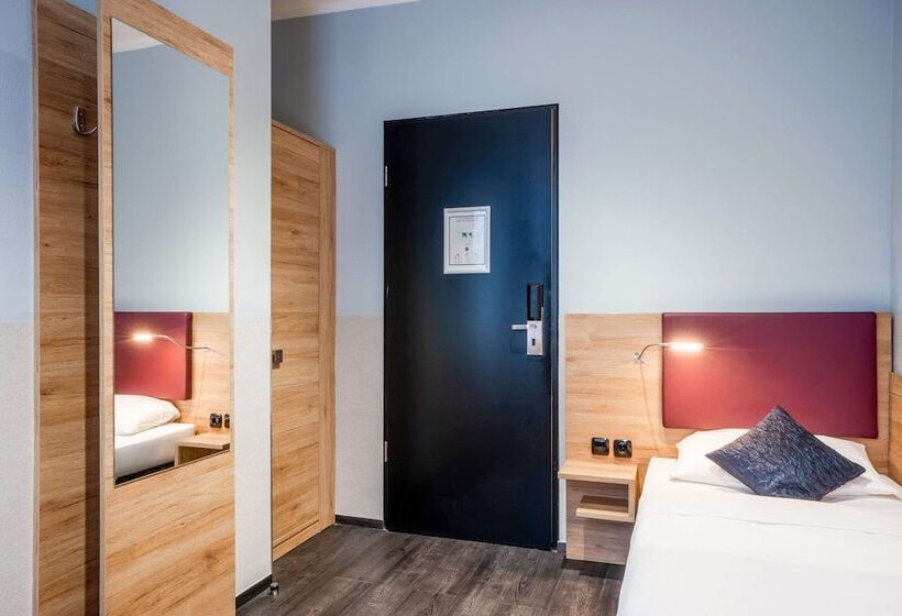 اتاق استاندارد یک نفره, Comfort Hotel Frankfurt Central Station