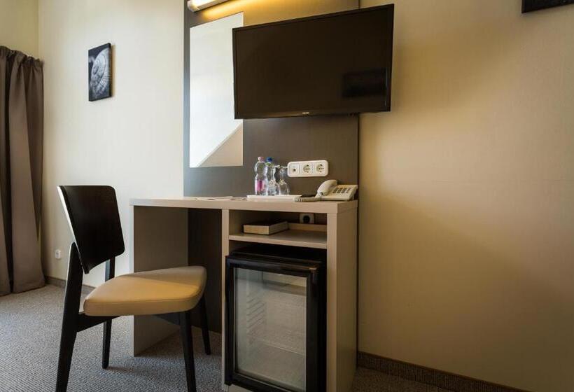 اتاق استاندارد, Corvin Hotel Budapest Corvin Wing