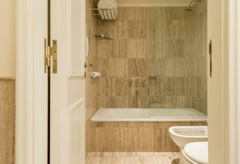 标准工作室, Loi Suites Recoleta