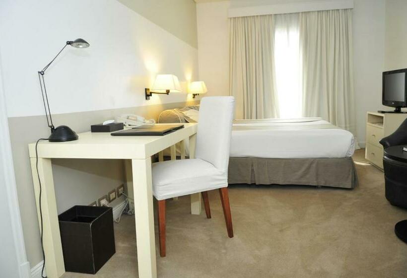 标准工作室, Loi Suites Recoleta