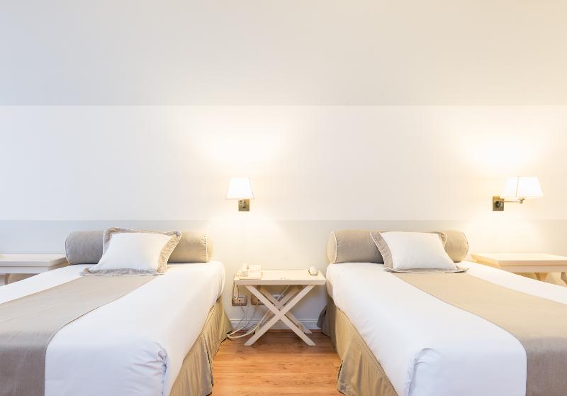 管理人员工作室, Loi Suites Recoleta