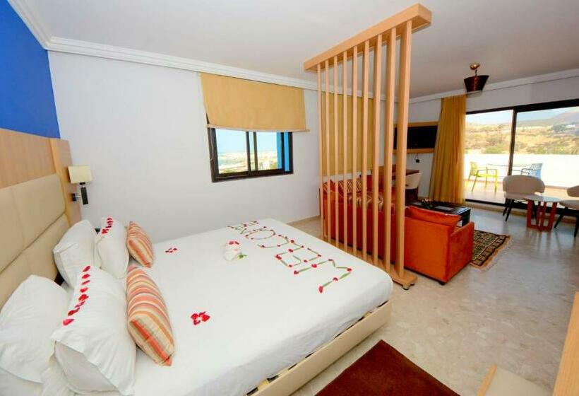 Люкс, Oasis Hotel & Spa
