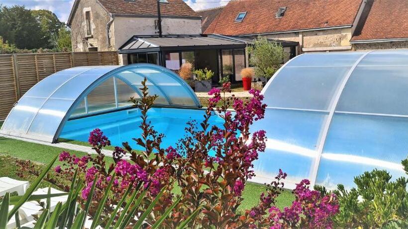 Дом 2 Спальни, Gîte Atypique 2 à 8 Personnes Avec Piscine Jacuzzi Proche Châteaux De La Loire
