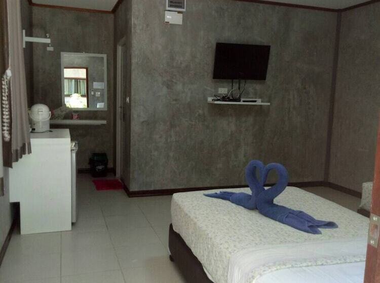 غرفة قياسية, Tompizza Resort
