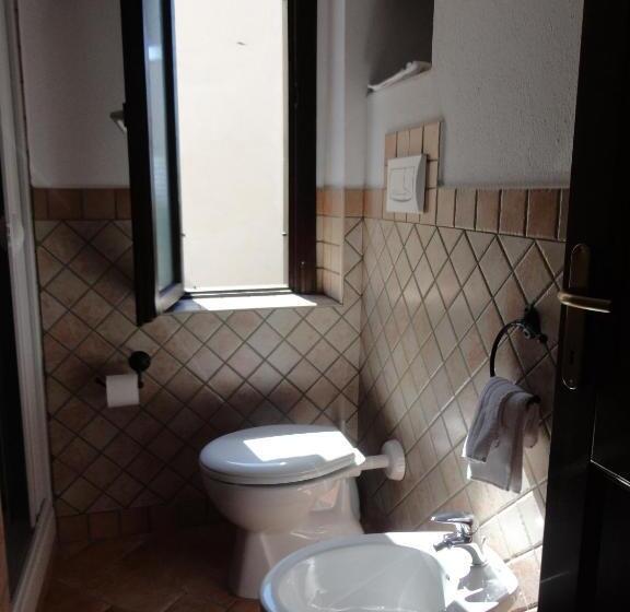 اتاق استاندارد, Bed And Breakfast Ichnos