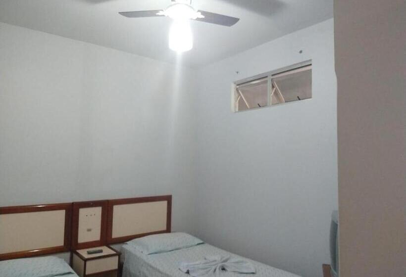 Номер Economy, Marcos Palace