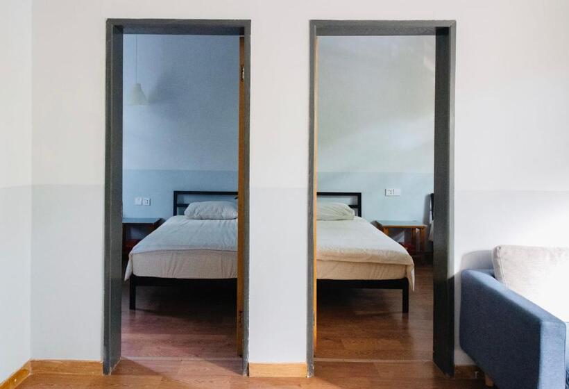 דירת שלושה חדרים, Shenzhen Loft Youth Hostel