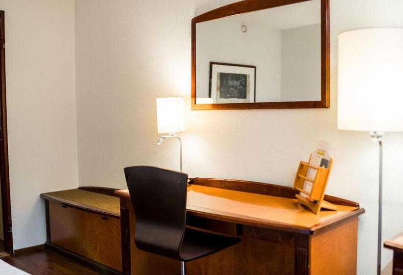 Трежместный Номер Economy, Budget Hotel Raahe