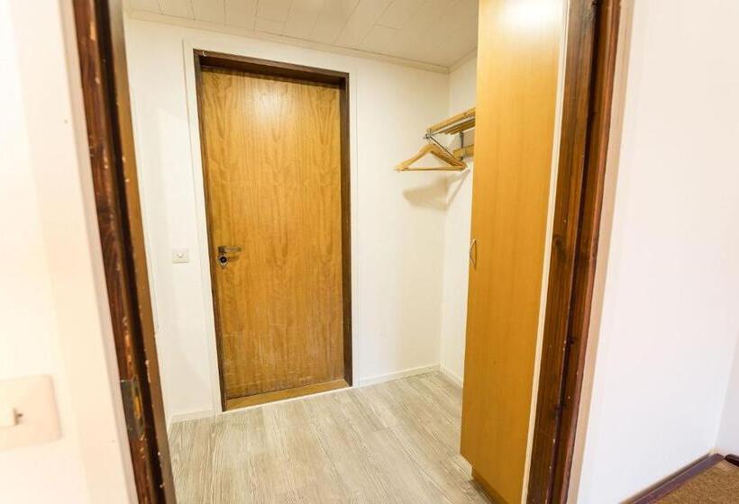 Трежместный Номер Economy, Budget Hotel Raahe