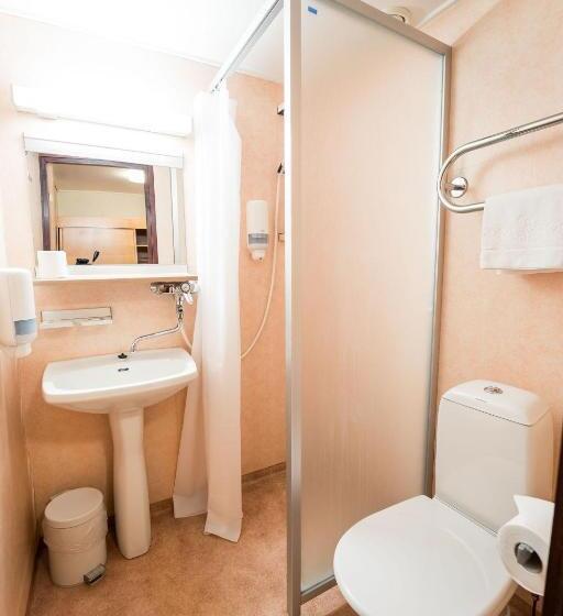 Трежместный Номер Economy, Budget Hotel Raahe