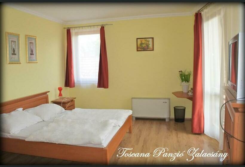 标准间, Zalacsány Toscana étterem Panzió